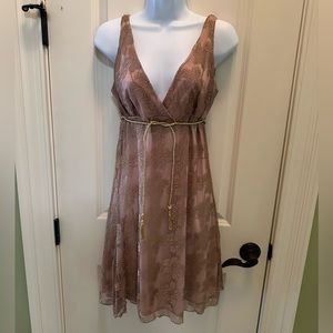 Alexia Admor size medium